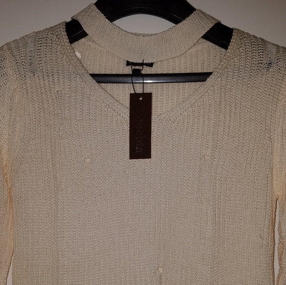 tunic with choker - Picture 5 of 7